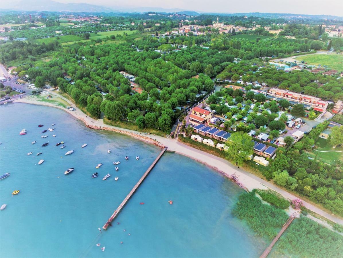 Le Palme Camping & Village Lazise Bagian luar foto